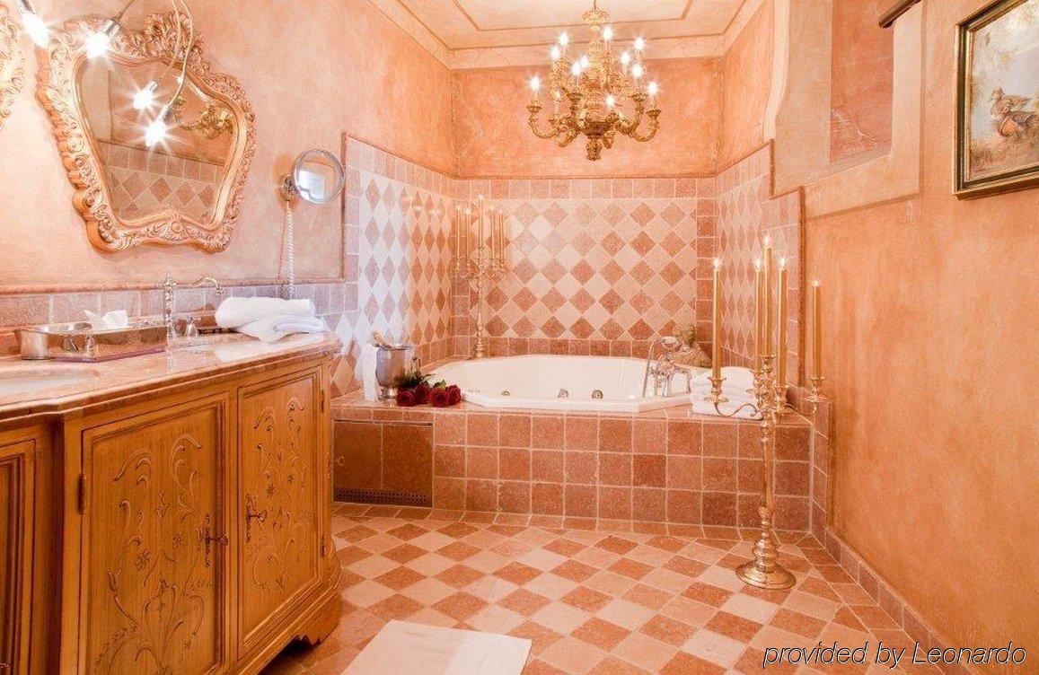 Schloss Matzen Райт им Алпбатхал Стая снимка